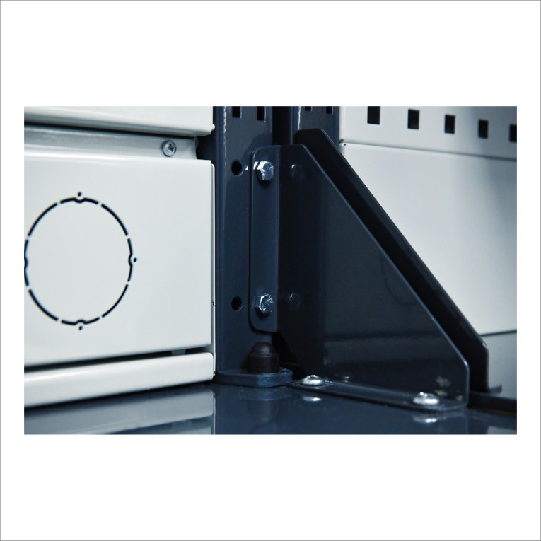 Верстак FBK 205.36.4-1R купить в Апатитах Верстак FBK 205.36.4-1R купить в Апатитах