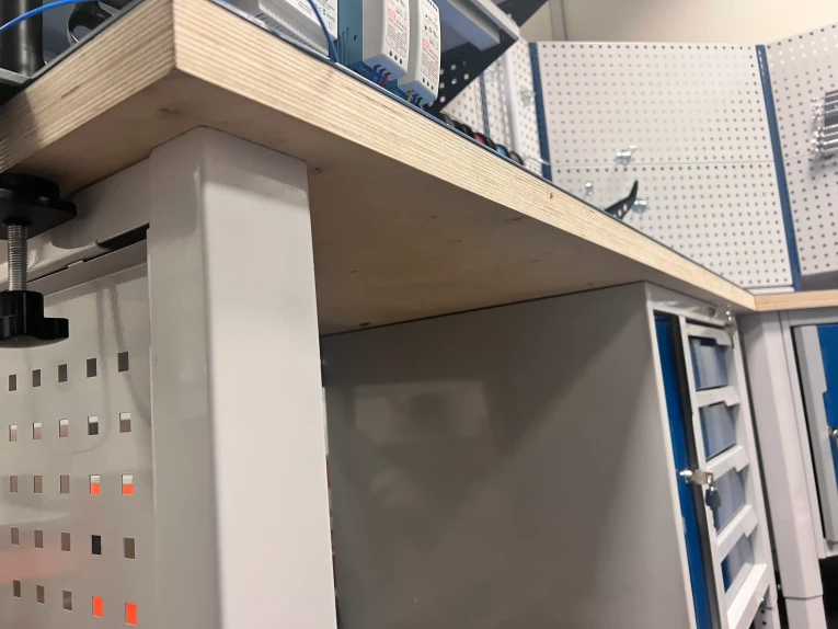 Верстак CTR 1832.S123.13 купить в Апатитах Верстак CTR 1832.S123.13 купить в Апатитах