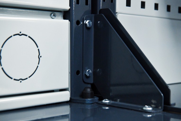 Верстак FBK 205.37.4-2F купить в Апатитах Верстак FBK 205.37.4-2F купить в Апатитах