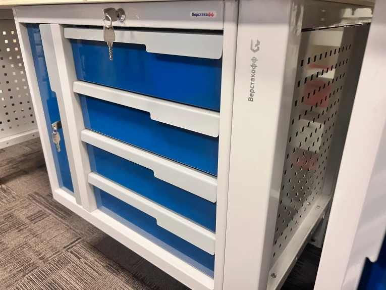 Верстак CTR 2232.S4L34.24-1 купить в Апатитах Верстак CTR 2232.S4L34.24-1 купить в Апатитах