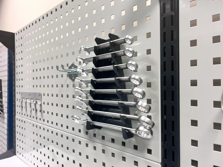 Верстак CTR 2232.S4L34.24-2F купить в Апатитах Верстак CTR 2232.S4L34.24-2F купить в Апатитах