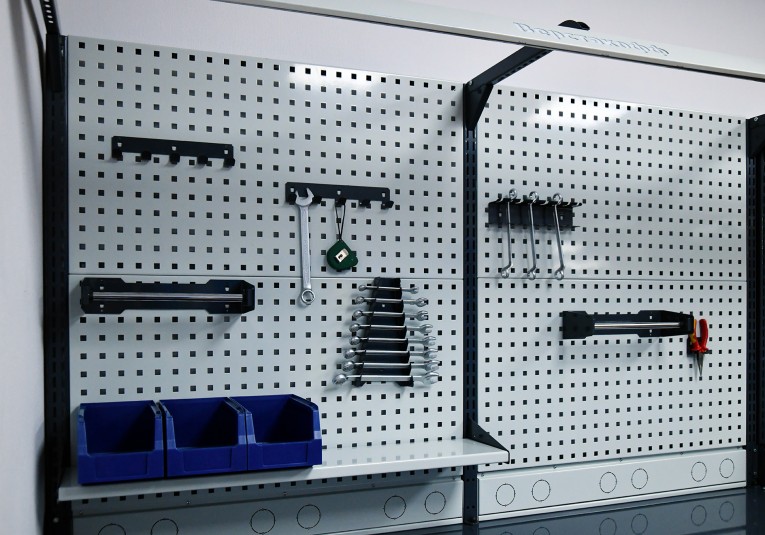 Верстак FBK 205.47.4-2 купить в Апатитах Верстак FBK 205.47.4-2 купить в Апатитах