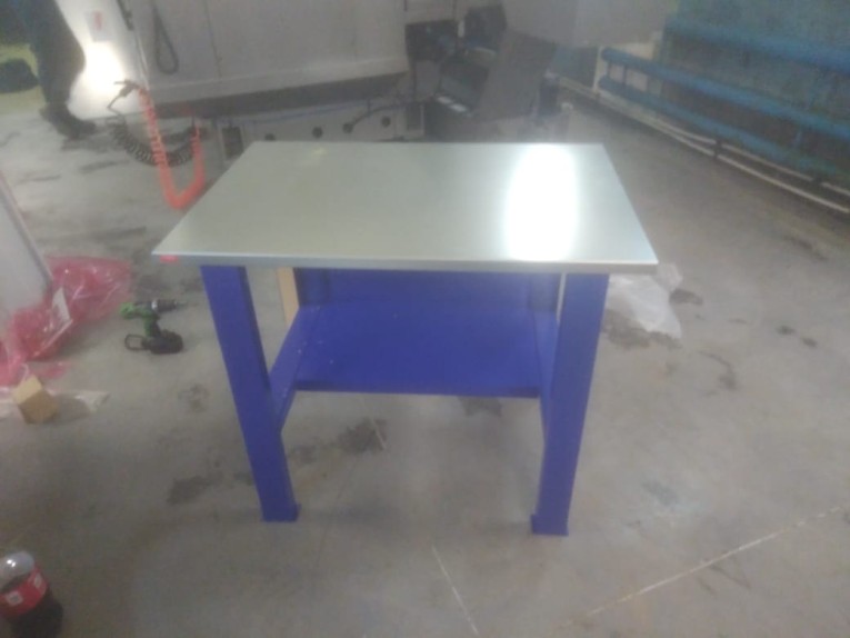 Верстак-стол бестумбовый ВП-1 купить в Апатитах Верстак-стол бестумбовый ВП-1 купить в Апатитах