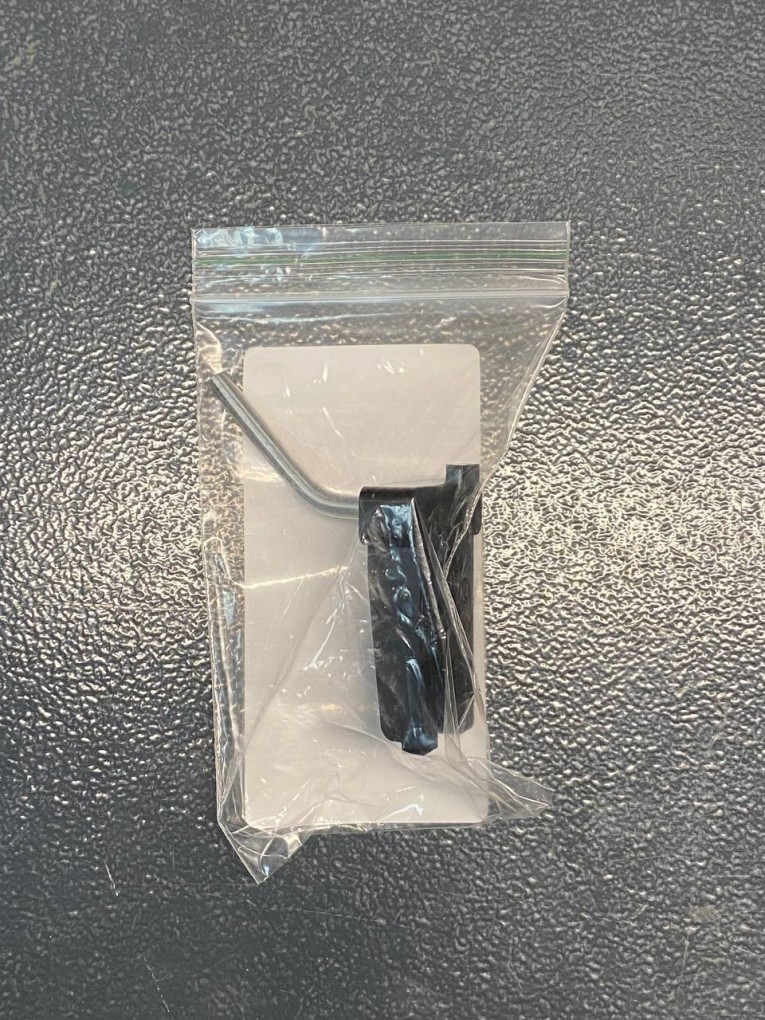 Крючок наклонный 50 мм купить в Апатитах Крючок наклонный 50 мм купить в Апатитах