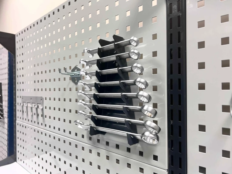 Стол-верстак Craft 2202.S4L4M4.4-2 купить в Апатитах Стол-верстак Craft 2202.S4L4M4.4-2 купить в Апатитах