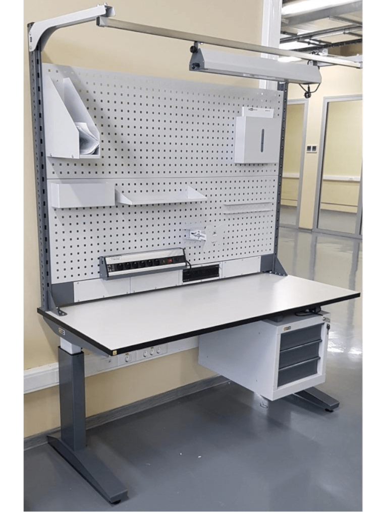 Стол монтажный ДиКом СР-100-01 Р ESD Пластик купить в Апатитах Стол монтажный ДиКом СР-100-01 Р ESD Пластик купить в Апатитах