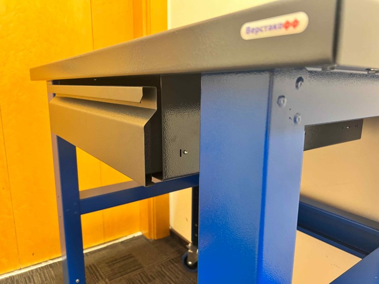 Стол промышленный PLC 10.3 купить в Апатитах Стол промышленный PLC 10.3 купить в Апатитах